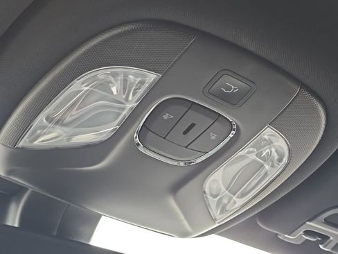 Certified 2025 Jeep Compass Limited w/ Elite Group image 28