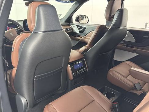 Certified 2025 Lincoln Aviator Reserve w/ Luxury Package RWD image 20