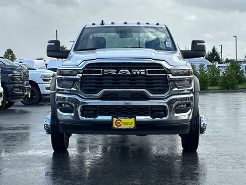 New 2026 RAM 5500 Tradesman image 10