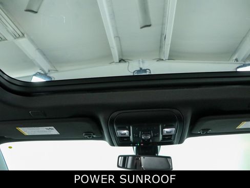 Used 2022 GMC Yukon SLT w/ SLT Premium Package AWD/4WD image 22