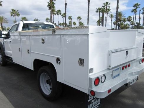 New 2024 Ford F450 XL w/ XL Chrome Package image 2