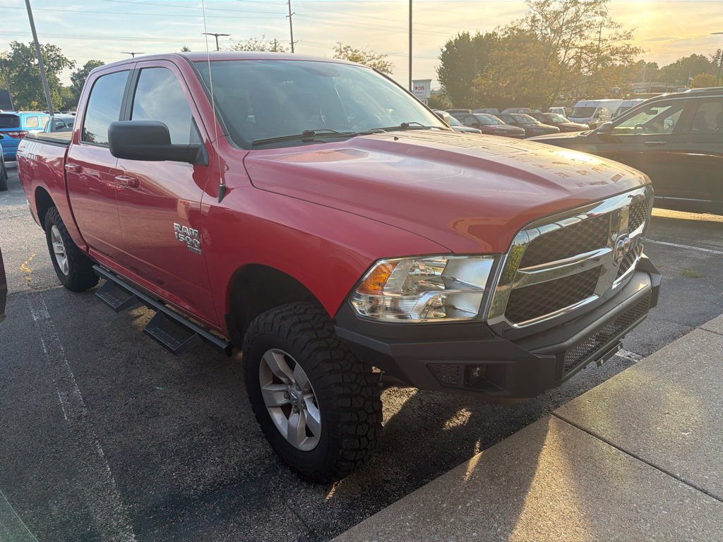 Used 2021 RAM 1500 Classic SLT AWD/4WD image 2