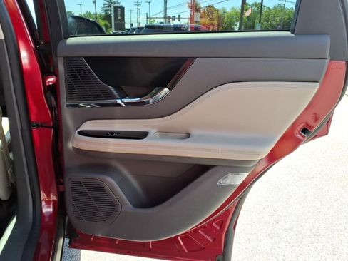 Certified 2022 Lincoln Corsair AWD w/ Equipment Group 101A image 28
