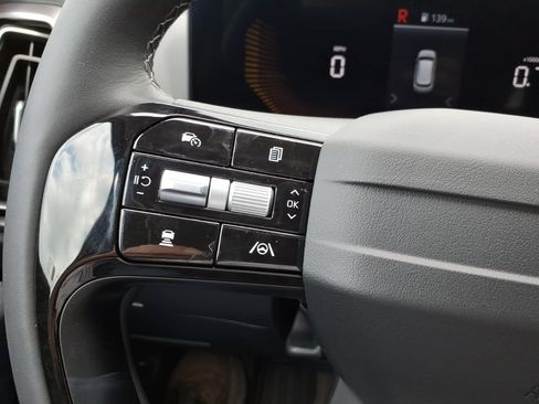 New 2026 Kia Sorento LX FWD image 21