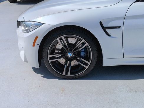 Used 2015 BMW M4 Convertible RWD image 25