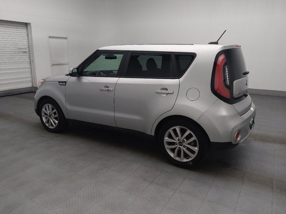 Used 2018 Kia Soul + w/ Primo Package FWD image 3