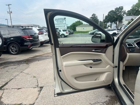 Used 2014 Cadillac SRX Performance AWD/4WD image 13