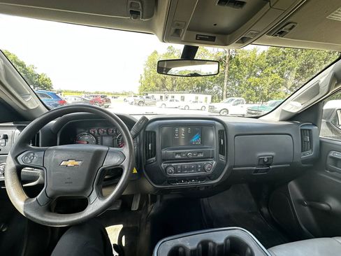 Used 2018 Chevrolet Silverado 2500 W/T RWD image 22