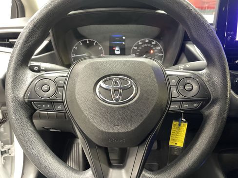 Certified 2023 Toyota Corolla LE image 18