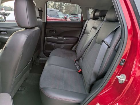 Used 2024 Mitsubishi Outlander Sport SE image 14