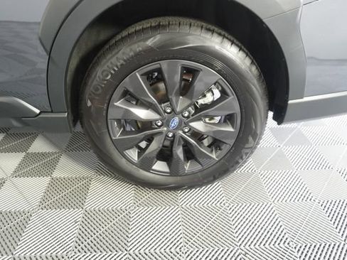 Certified 2025 Subaru Outback Onyx Edition AWD/4WD image 12