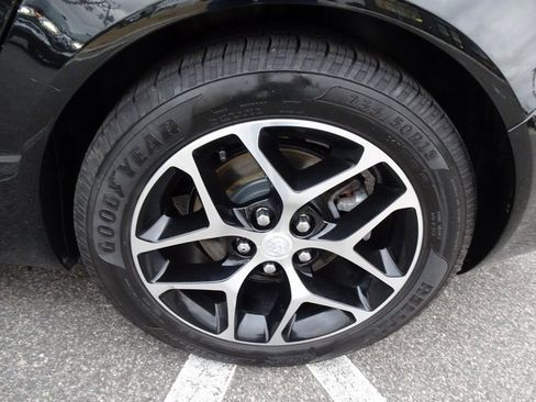 Used 2017 Buick Regal Sport Touring image 33