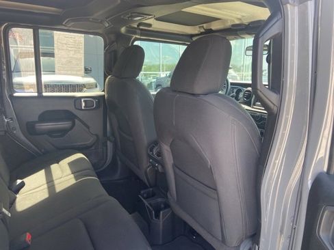 Used 2021 Jeep Wrangler Unlimited Sport image 17