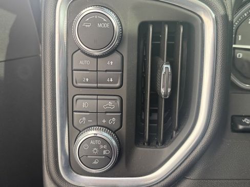 Used 2021 GMC Sierra 3500 Denali w/ Denali Ultimate Package image 21