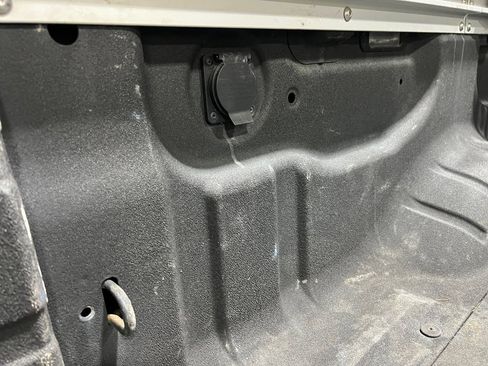 Used 2018 Nissan Titan PRO-4X image 6