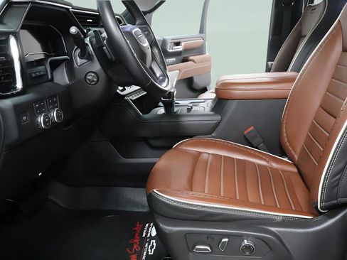 Used 2024 GMC Sierra 1500 Denali Ultimate AWD/4WD image 22