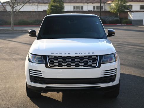 Used 2019 Land Rover Range Rover Supercharged image 2