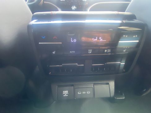 Used 2025 Acura MDX Type S AWD/4WD image 14