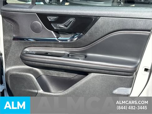 Used 2024 Lincoln Corsair Reserve w/ Jet Appearance Package image 17