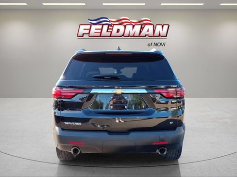 Used 2023 Chevrolet Traverse LT FWD image 4
