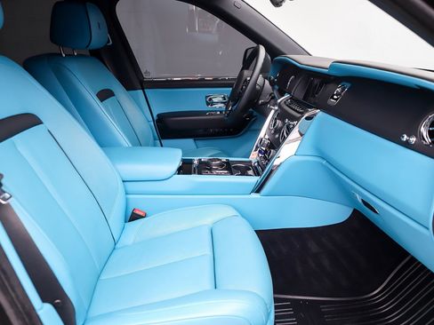 Used 2023 Rolls-Royce Cullinan AWD/4WD image 21