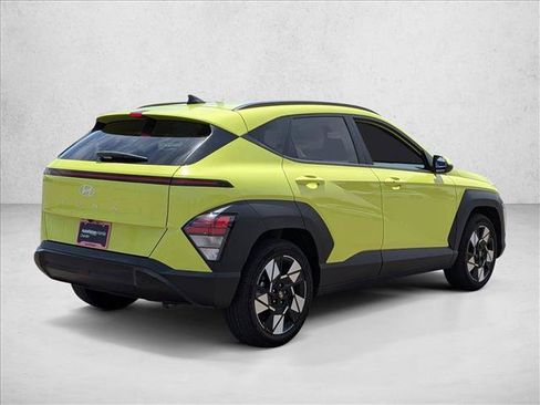 Used 2024 Hyundai Kona SEL FWD image 5