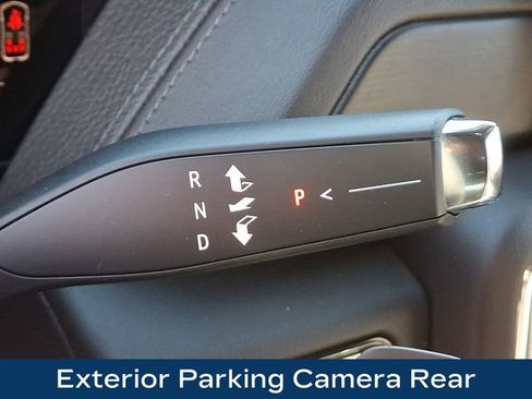 Used 2025 GMC Yukon XL Denali image 19