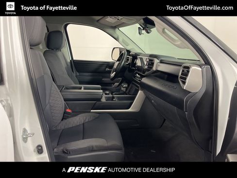 Used 2022 Toyota Tundra SR5 AWD/4WD image 7