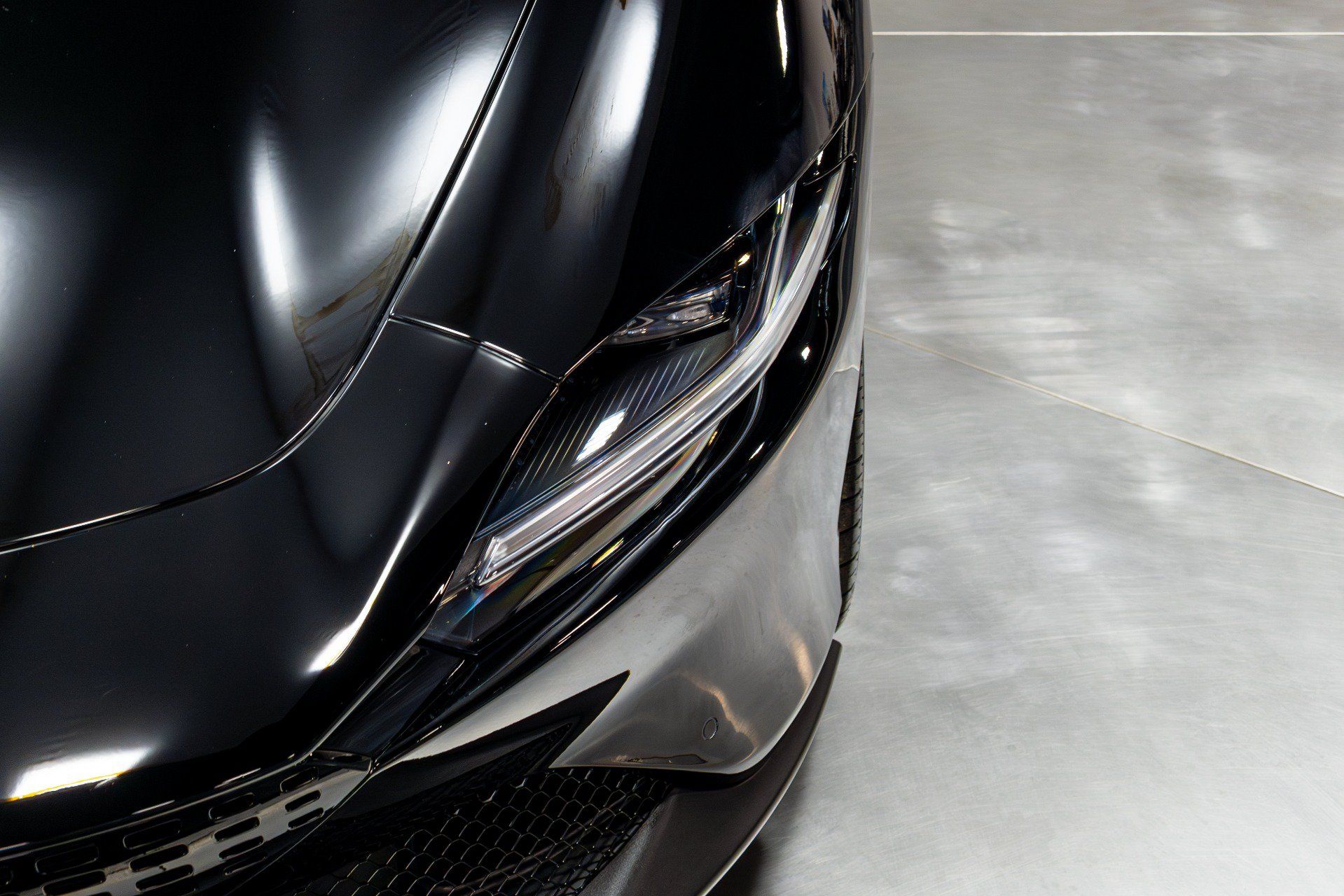 Used 2022 Ferrari Roma RWD image 57