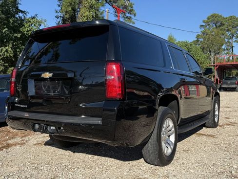 Used 2019 Chevrolet Suburban LT image 5