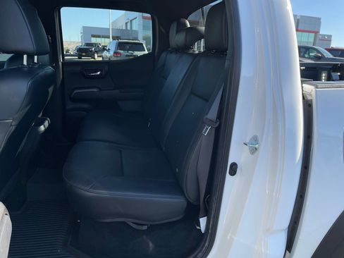 Certified 2023 Toyota Tacoma TRD Off-Road w/ TRD Premium Off Road Package AWD/4WD image 10