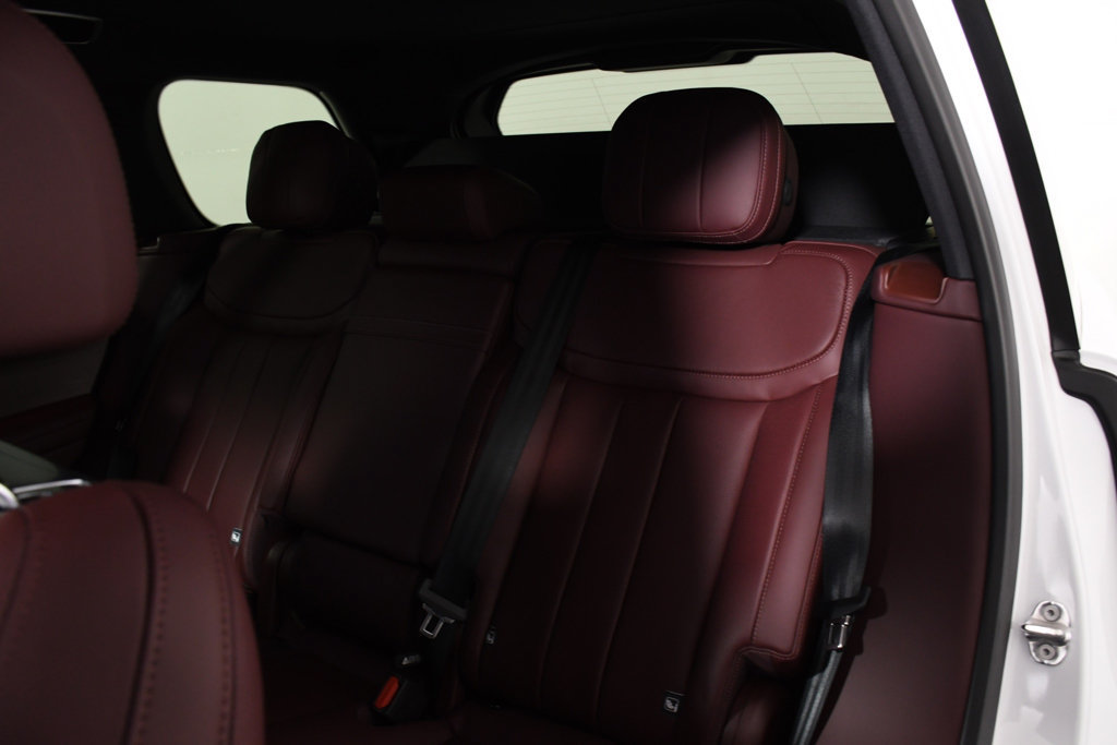 New 2026 Land Rover Range Rover SE AWD/4WD image 27