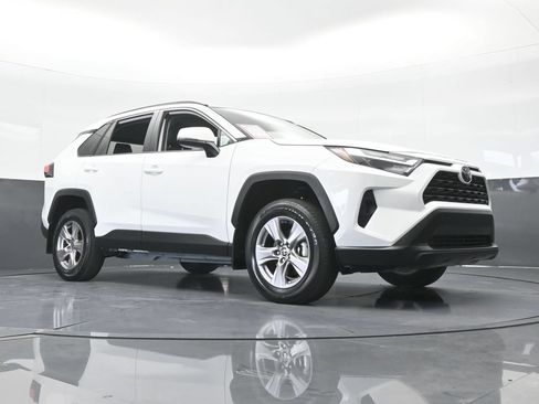 Used 2025 Toyota RAV4 XLE w/ Convenience Package FWD image 57