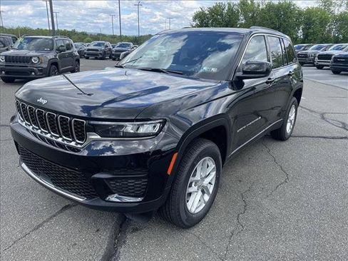 Certified 2024 Jeep Grand Cherokee Laredo X w/ Luxury Tech Group I AWD/4WD image 1