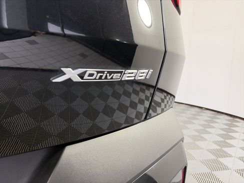 Used 2024 BMW X2 xDrive28i w/ Convenience Package AWD/4WD image 17