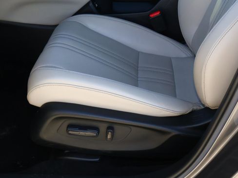 Used 2023 Honda HR-V EX-L image 14