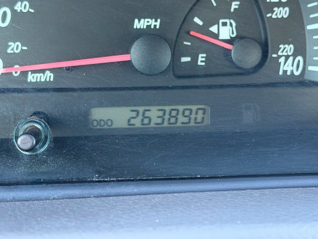 Used 2004 Toyota Camry LE FWD image 4