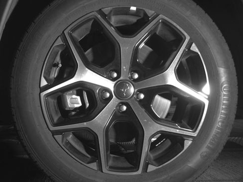 Used 2025 Jeep Compass Limited image 12