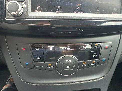Used 2019 Nissan Sentra SV w/ Special Edition Package FWD image 16