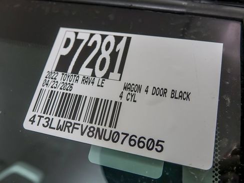 Used 2022 Toyota RAV4 LE AWD/4WD image 28