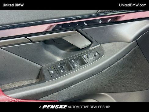 Used 2024 BMW 540i xDrive w/ Premium Package AWD/4WD image 3