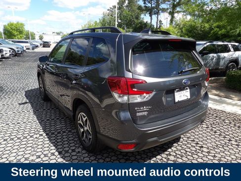 Used 2020 Subaru Forester Premium AWD/4WD image 8
