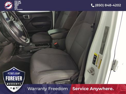 Used 2023 Jeep Wrangler Unlimited w/ Cold Weather Group AWD/4WD image 11