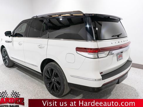 Used 2024 Lincoln Navigator Black Label AWD/4WD image 3