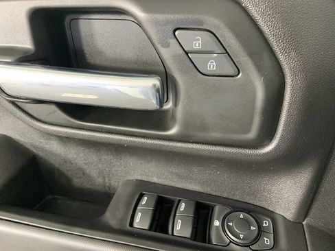 Used 2022 Chevrolet Silverado 1500 Custom image 25