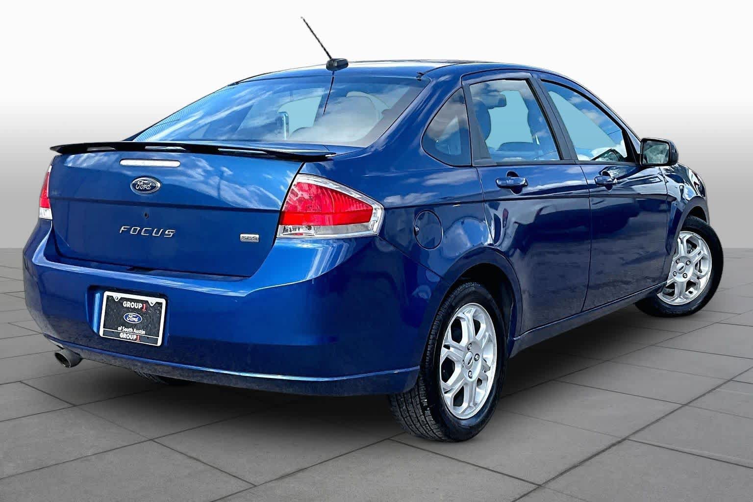 Used 2009 Ford Focus SES FWD image 12