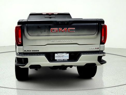 Used 2023 GMC Sierra 1500 AT4 w/ AT4 Premium Package AWD/4WD image 6