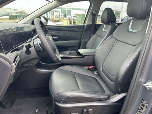 Used 2025 Hyundai Tucson Limited image 23