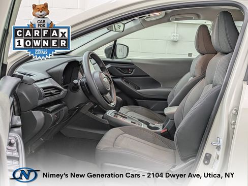 Used 2024 Subaru Crosstrek 2.0i Premium AWD/4WD image 3
