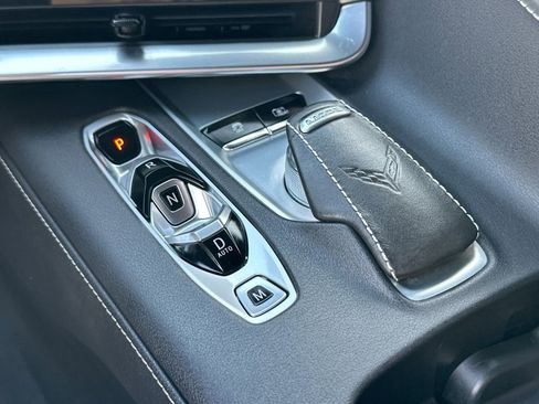 Used 2022 Chevrolet Corvette Stingray Preferred Cpe w/ Z51 Performance Package image 17